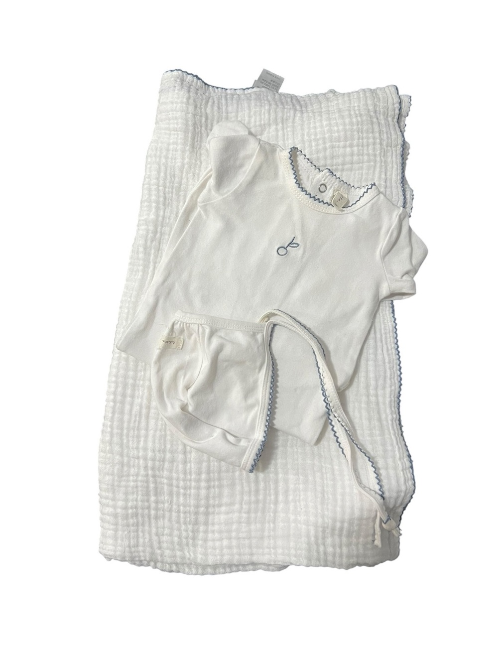 Lilette White Baby Onesie & Matching Blanket Set with Blue Trim 3 Months